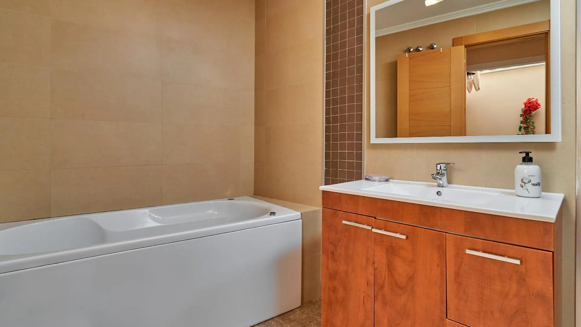 Vivienda Con Piscina Apartment Nerja Spain